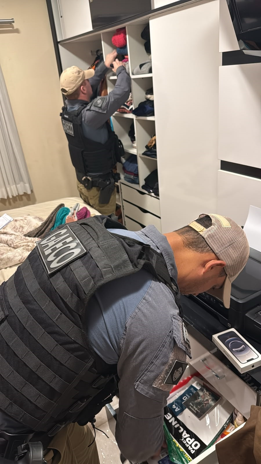 Gaeco cumpre 19 mandados de busca e apreensão em guarapuava e mais 7 municípios na 3ª fase da Operação Rota 466, que apura crimes envolvendo policiais  